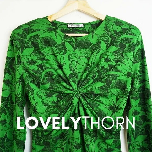 ZARA // kelly green floral printed fitted long sleeve side slit midi dress - Picture 3 of 11